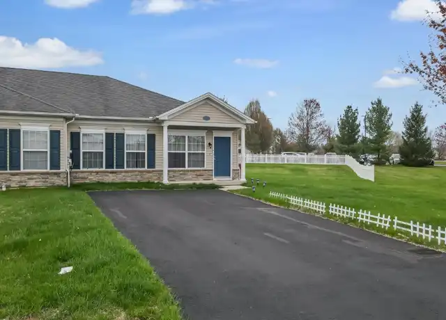 Property at 218 Huntington Ln, Easton, PA, 18040, 2 beds, 1 bath, [object Object]