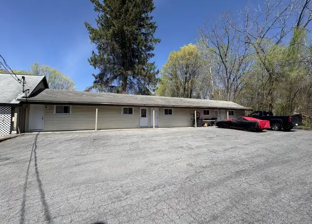 Property at 524 Maple Ave, Saratoga Springs, NY, 12866, 1 bed, 1 bath, [object Object]