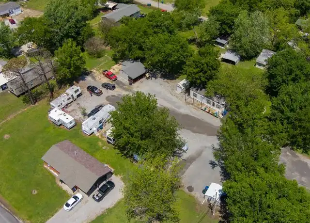 Property at 909 S Jackson St, Kiowa, OK, 74553, 1 bed, 1 bath, [object Object]