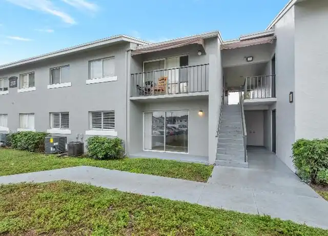 Property at 1153 Lake Victoria Dr, Royal Palm Beach, FL, 33411, 2 beds, 1 bath, [object Object]