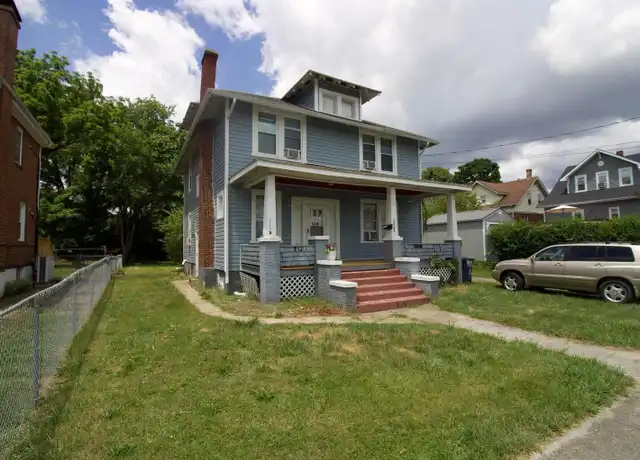 Property at 1210 13th St NW Unit B, Roanoke, VA, 24017, 2 beds, 1 bath, [object Object]