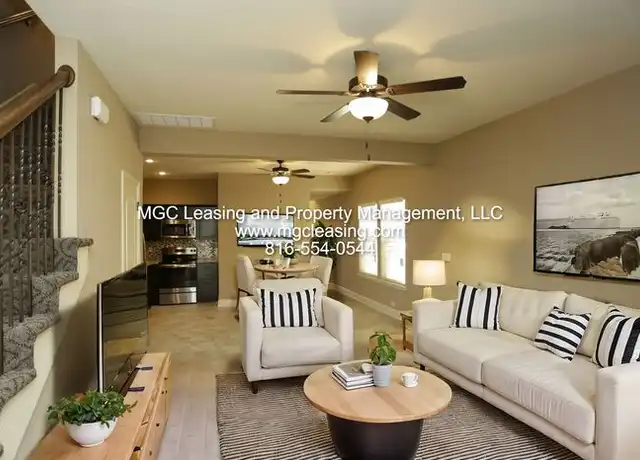 Property at 510 N Foxridge Dr, Raymore, MO, 64083, 3 beds, 2.5 baths, [object Object]
