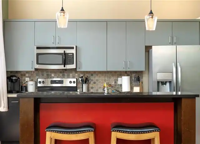 Property at 3001 Gillham Rd, Kansas City, MO, 64108, 1 bed, 1 bath, [object Object]