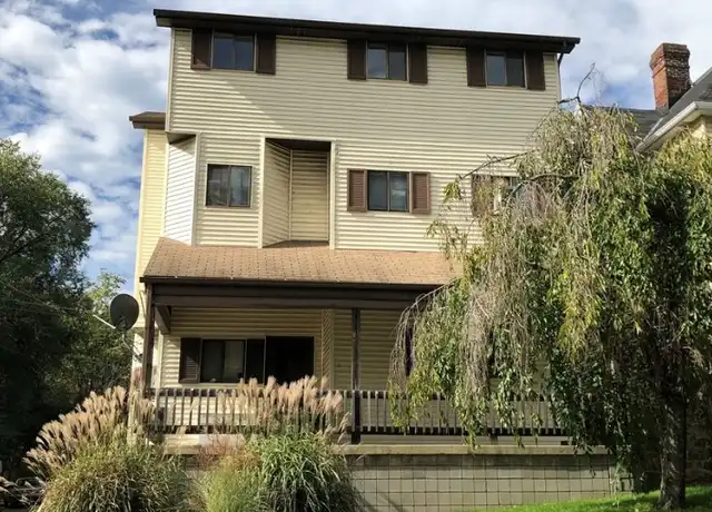 Property at 17 N Wade Ave, Washington, PA, 15301, 2 beds, 1 bath, [object Object]