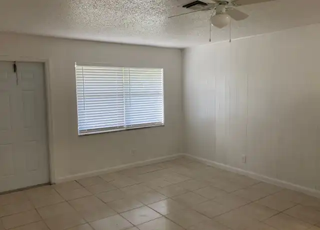 Property at 3600 Riverside Dr Unit B, Coral Springs, FL, 33065, 2 beds, 1 bath, [object Object]