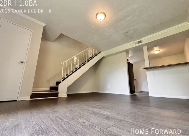 Property at 2016 Cambridge Dr Unit 6, Lexington, KY, 40504, 2 beds, 1 bath, [object Object]