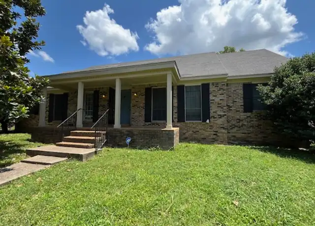 Property at 8488 Chesterfield Dr, Southaven, MS, 38671, 4 beds, 2 baths, [object Object]