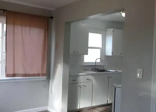 Property at 6006 S Cedar St Unit 1, Tacoma, WA, 98409, 2 beds, 1 bath, [object Object]
