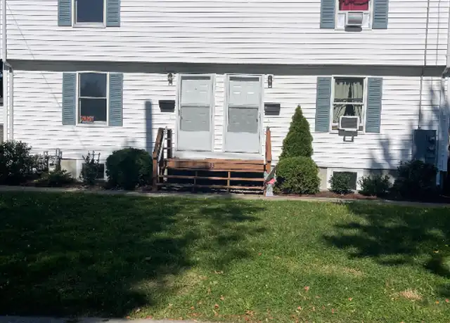 Property at 33 Larch St, East Providence, RI, 02914, 3 beds, 1.5 baths, [object Object]
