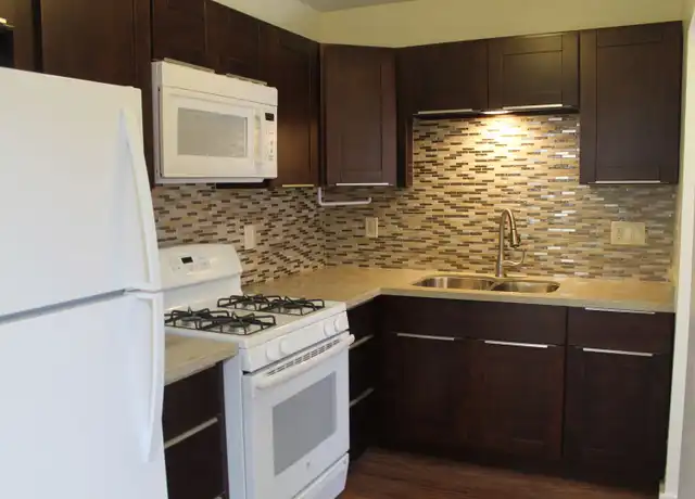 Property at 2054 Thomas Ave Unit 2060, San Diego, CA, 92109, 3 beds, 2 baths, [object Object]