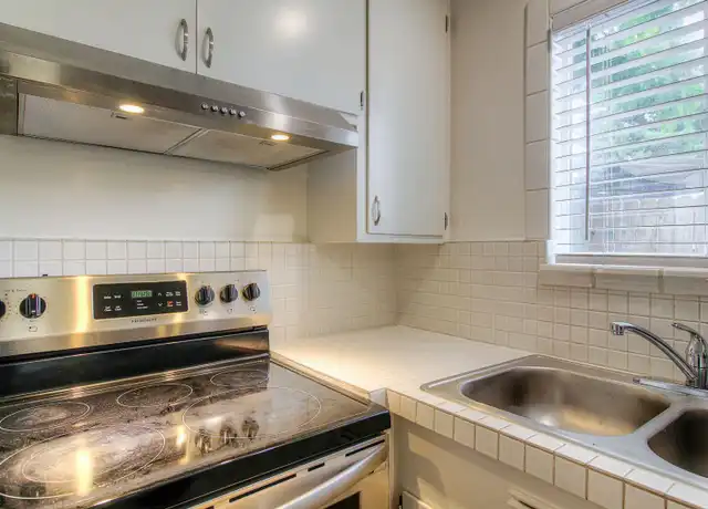 Property at Link Lane Apartments - 901 Link Ln, Santa Rosa, CA, 95401, 2 beds, 1 bath, [object Object]