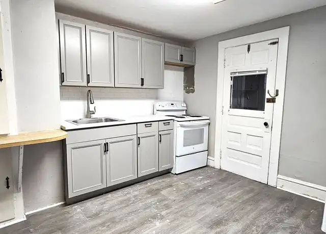 Property at 540 Saint Paul St, Burlington, VT, 05401, 3 beds, 1 bath, [object Object]