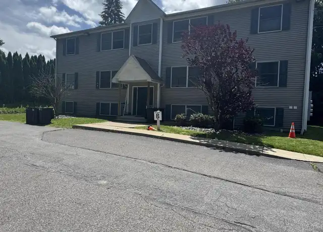 Property at 131 Smith St Unit 6, Dunmore, PA, 18512, 2 beds, 1 bath, [object Object]