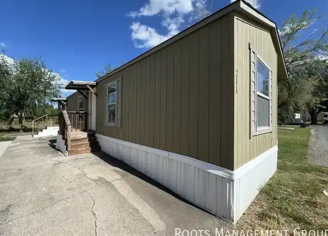 Property at 310 Hester Ave Trlr 211, Donna, TX, 78537, 3 beds, 2 baths, [object Object]