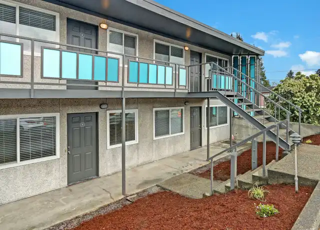 Property at 802 Harrington Ave NE Unit 1, Renton, WA, 98056, 2 beds, 1 bath, [object Object]