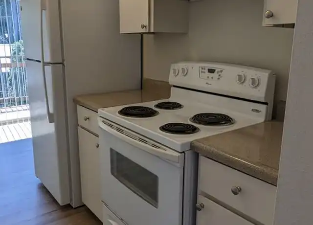 Property at 1184 NE Turner Dr Unit 09, Hillsboro, OR, 97124, 2 beds, 1 bath, [object Object]