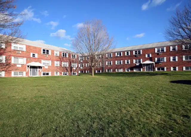 Property at Graduate and Professional - 424 Waupelani Dr, State College, PA, 16801, 0-2 beds, 1-2 bath, [object Object]