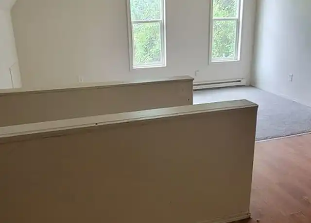 Property at 2926 E 4th Ave Unit 2928, Spokane, WA, 99202, 2 beds, 1 bath, [object Object]