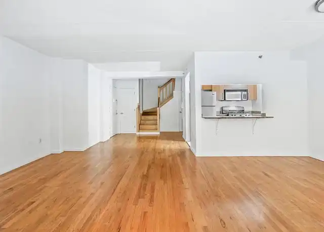 Property at 3286 35th St, Astoria, NY, 11106, 1 bed, 1 bath, [object Object]