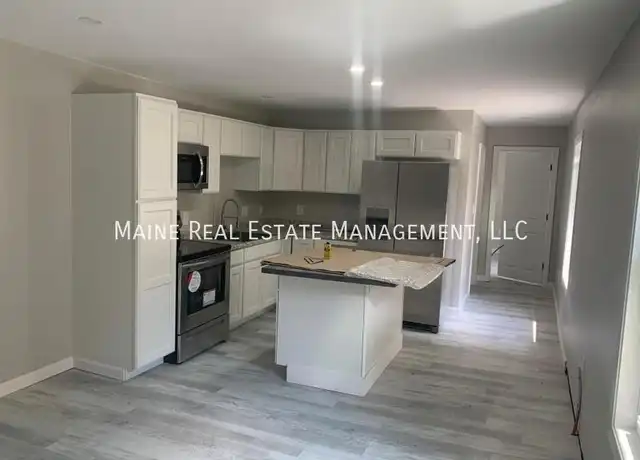 Property at 46 Bradbury St Unit 1, Old Town, ME, 04468, 4 beds, 1 bath, [object Object]
