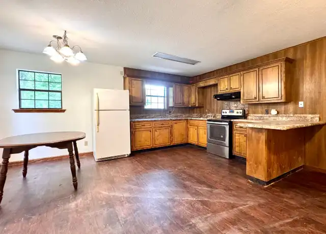 Property at 600 Row St Unit A, Batesville, AR, 72501, 2 beds, 1 bath, [object Object]
