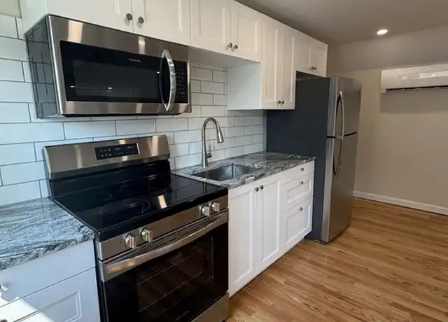 Property at 112 Blaisdell St Unit 3, Haverhill, MA, 01832, 1 bed, 1 bath, [object Object]