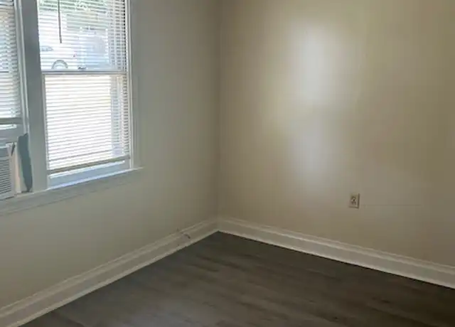 Property at 909 Lilly St, Leesburg, FL, 34748, 1 bed, 1 bath, [object Object]