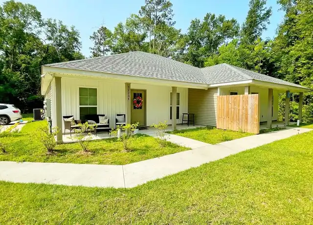 Property at 72204 Formosa Dr, Covington, LA, 70433, 3 beds, 2 baths, [object Object]