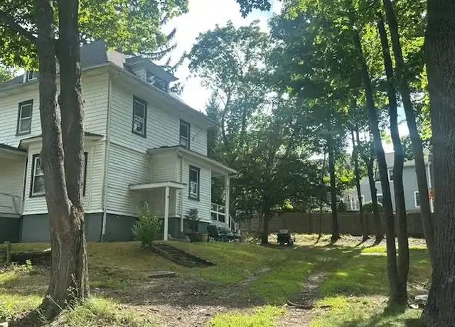 Property at 17 Crescent Dr Unit 1st fl, Huntington, NY, 11743, 2 beds, 2 baths, [object Object]