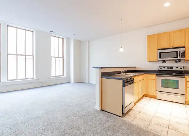 Property at 26 West Apartments - 26 W Washington St, Indianapolis, IN, 46204, 1-2 bed, 1-2 bath, [object Object]