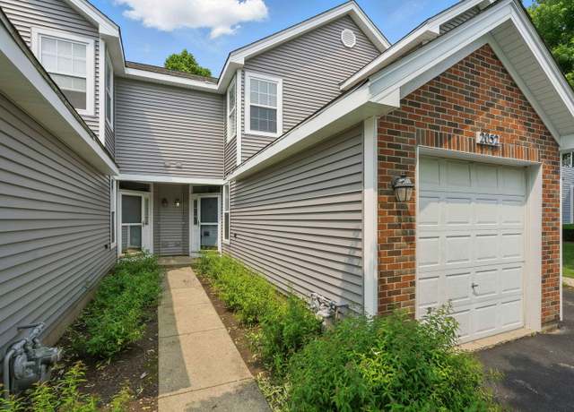 Photo of 2052 Waverly Ln, Algonquin, IL 60102