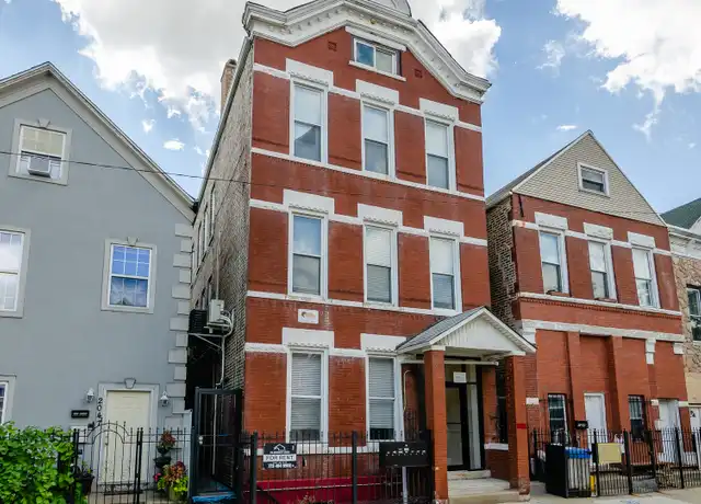 Property at 2049 W Coulter St Unit 2R, Chicago, IL, 60608, 1 bed, 1 bath, [object Object]