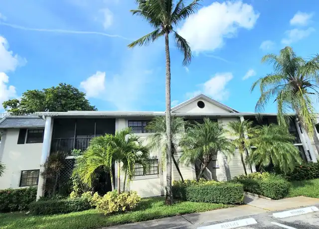 Property at 935 NE 199th St Unit 204-16, Miami, FL, 33179, 2 beds, 2 baths, [object Object]