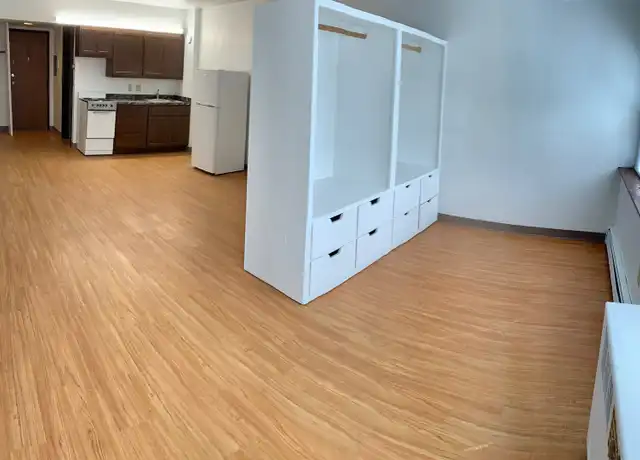 Property at 140 W Gorham St Unit 109, Madison, WI, 53703, 1 bed, 1 bath, [object Object]