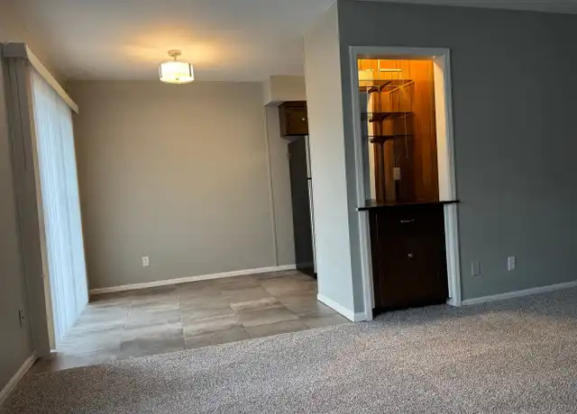 Property at 4720 E 68th St, Tulsa, OK, 74136, 1 bed, 1 bath, [object Object]