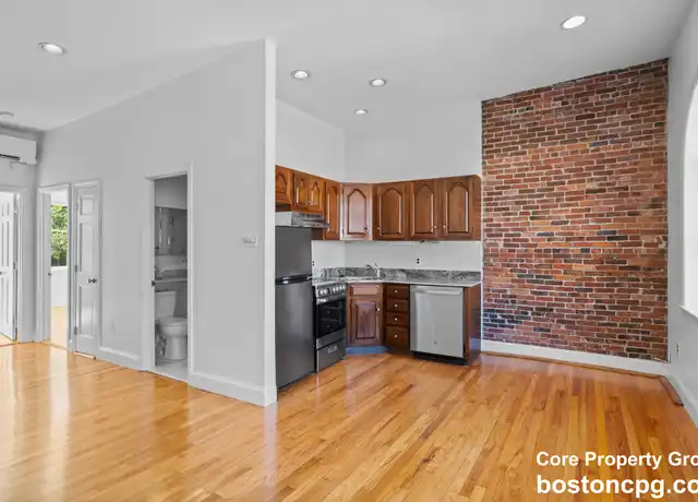 Property at 48 Phillips St Unit 4, Boston, MA, 02114, 3 beds, 1 bath, [object Object]