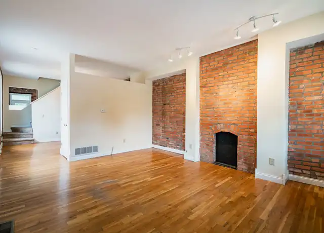 Property at 233-235 E 3rd Ave, Columbus, OH, 43201, 3 beds, 1.5 baths, [object Object]