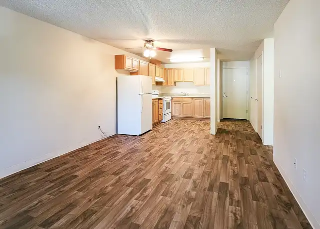 Property at Metzger Park Apartments - 10025 SW 85th Ave, Portland, OR, 97223, 2 beds, 1 bath, [object Object]