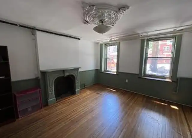 Property at 221 Lancaster St, Albany, NY, 12210, 1 bed, 1 bath, [object Object]