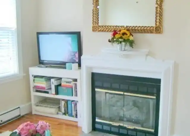 Property at 55 Phillips St #7, Boston, MA, 02114, 1 bed, 1 bath, [object Object]