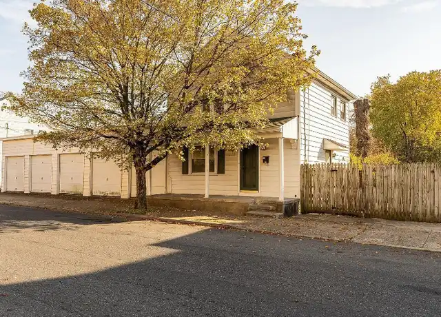Property at 762 Guilford St, Lebanon, PA, 17046, 2 beds, 1 bath, [object Object]