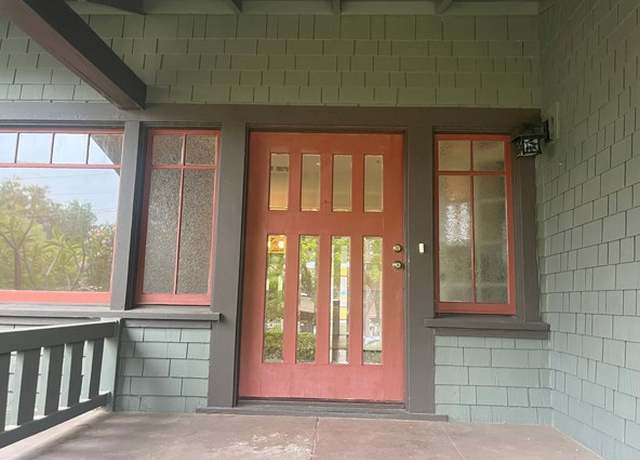 Photo of 1075 E Elizabeth St, Pasadena, CA 91104