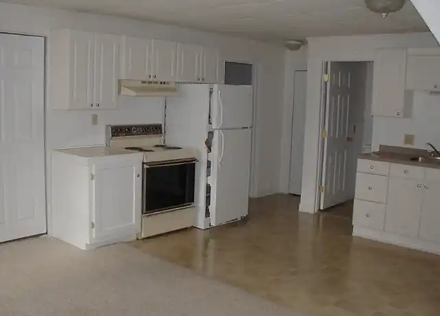 Property at 49 Dean Ave Unit B, Franklin, MA, 02038, 2 beds, 1 bath, [object Object]