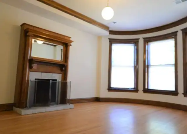 Property at 849 W Sheridan Rd, Chicago, IL, 60613, 4 beds, 2 baths, [object Object]