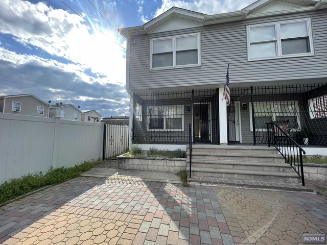 8 N 13th St, Newark, NJ 07107 | Redfin