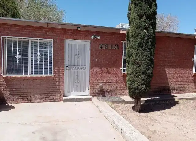 Property at 4813 W Glen Dr SW, Albuquerque, NM, 87105, 4 beds, 2 baths, [object Object]