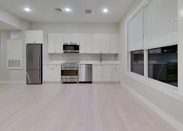 Property at 197 Green St Unit 304, Jamaica Plain, MA, 02130, 1 bed, 1 bath, [object Object]