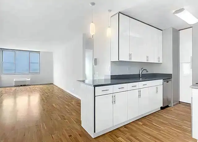 Property at 375 S End Ave Unit 12B, New York, NY, 10280, 1 bed, 1 bath, [object Object]