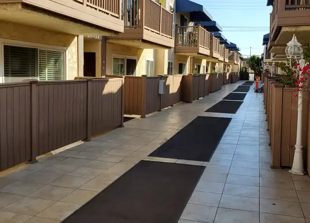 Property at 2852 Sawtelle Blvd #44, Los Angeles, CA, 90064, 3 beds, 2 baths, [object Object]