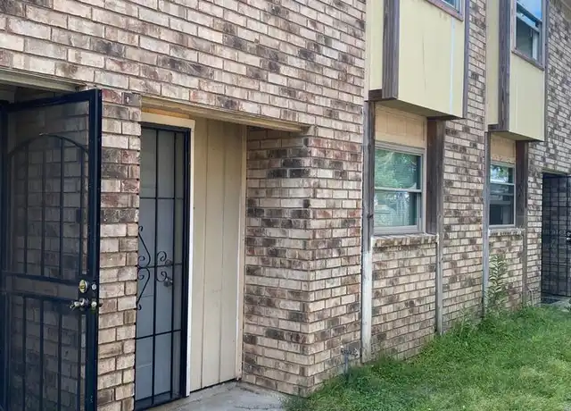 Property at 8717 Granite Dr Unit 8717-C, Baton Rouge, LA, 70810, 2 beds, 1.5 baths, [object Object]